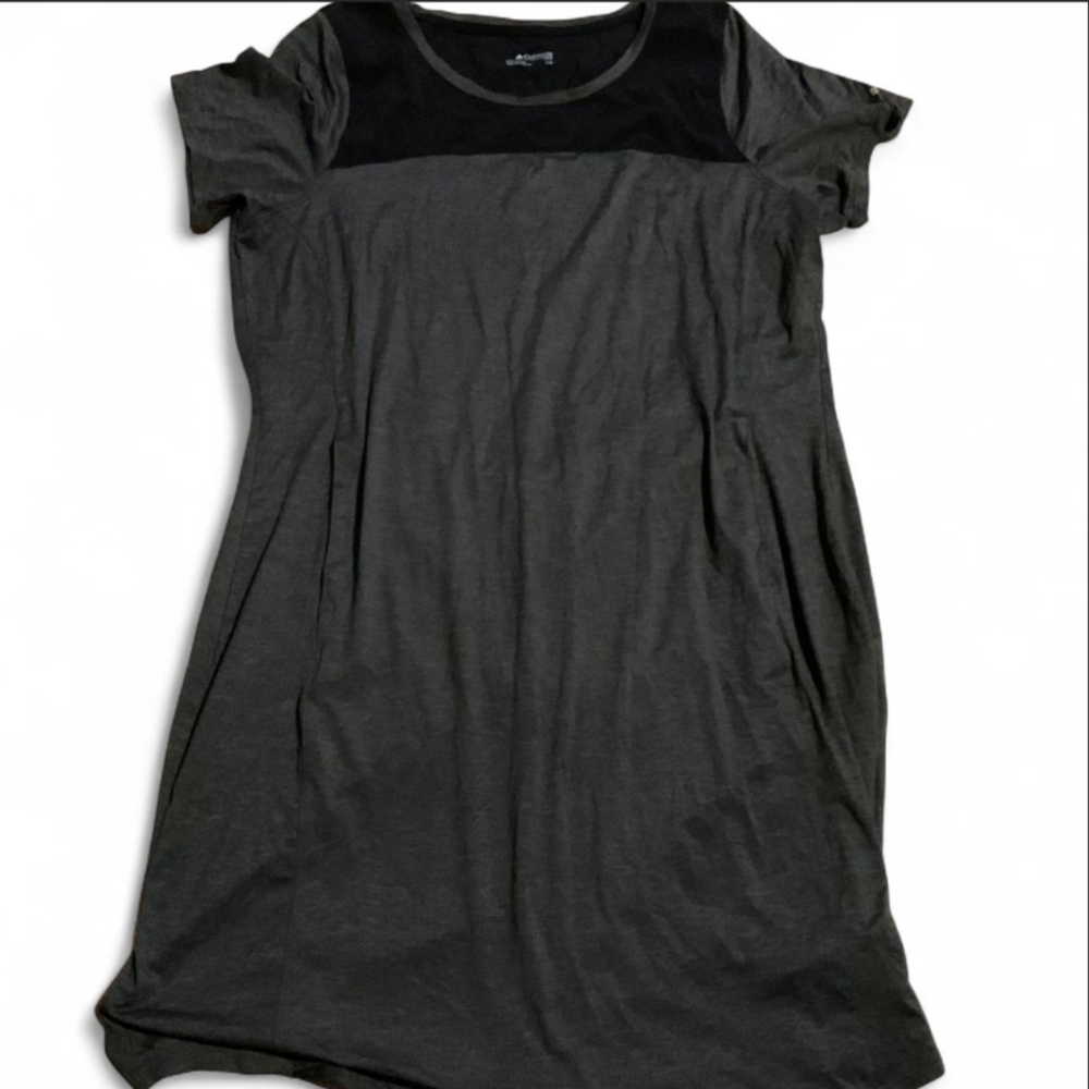 Columbia Athletic Outdoor Hiking‎ Activewear Short Sleeve Dress